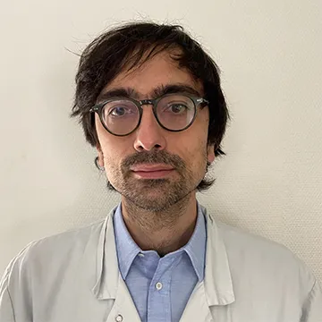 Portrait du Dr Vittorio Civelli, expert en neuroradiologie au Centre Cervco.