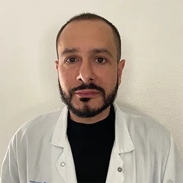 Portrait de Mr Abbas Taleb, Attaché de Recherche Clinique Senior au CERVCO.